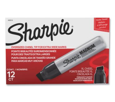 Sharpie Magnum Permanent Marker, Broad Chisel Tip, Black, Dozen