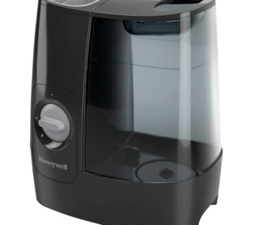 Honeywell HWM845 Warm Mist Humidifier - Warm Mist - 1 gal Tank - 520 Sq. ft. - Black