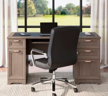 Magellan 59"W Manager's Computer Desk, Gray